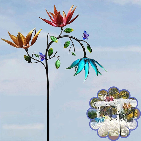 Wunderschöner Sommer-Windspiel mit bunten Blumen